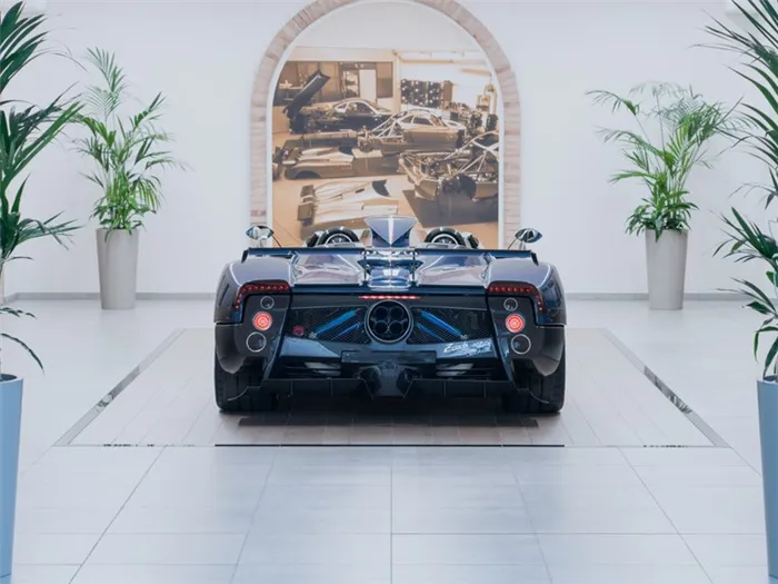 Pagani Zonda HP Barchetta